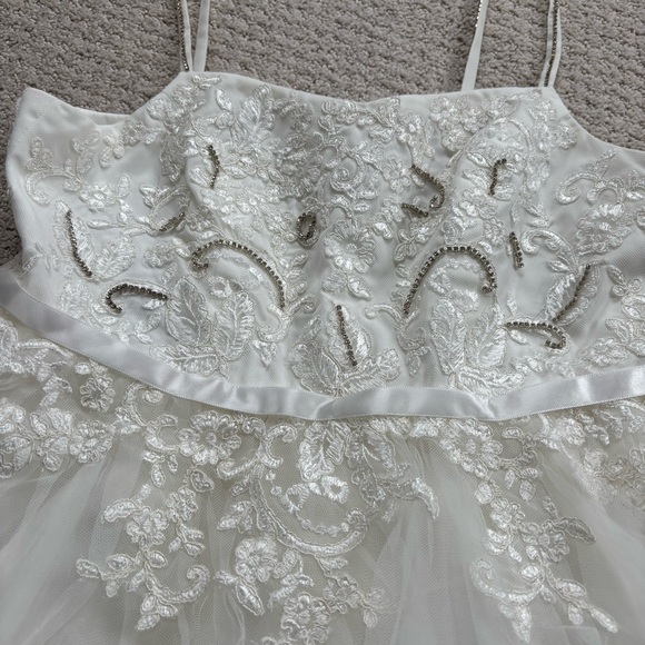 David's Bridal Ivory Floral Appliqué Spaghetti Strap Flower Girl Dress - Picture 3 of 7